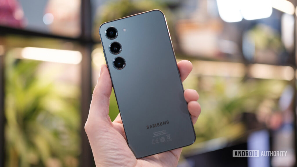 Samsung resumes One UI 8 rollout on Galaxy S23 and S24