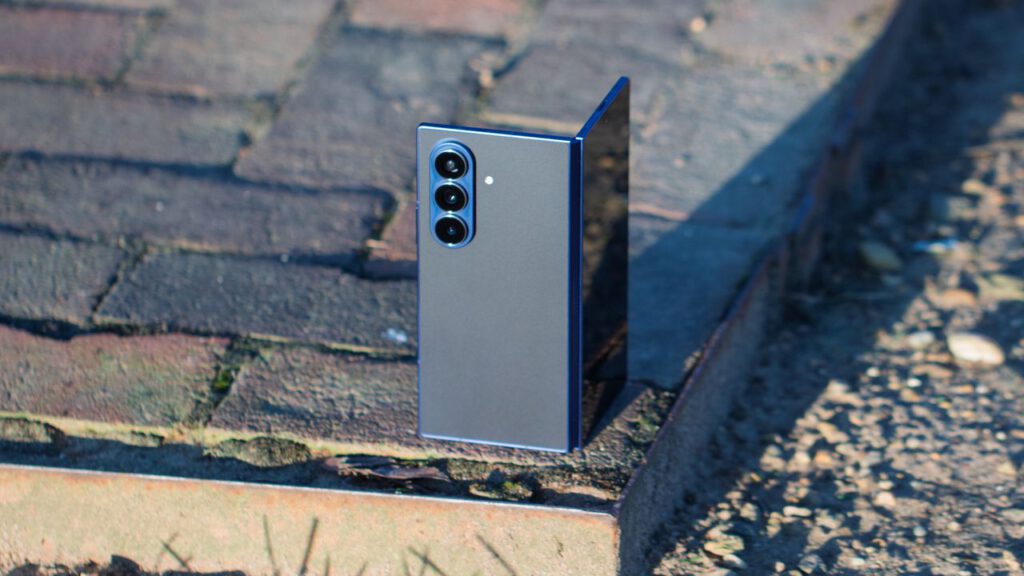 Forreal?! Our favorite premium foldable phone just scored $400 OFF at Amazon for its lowest price yet