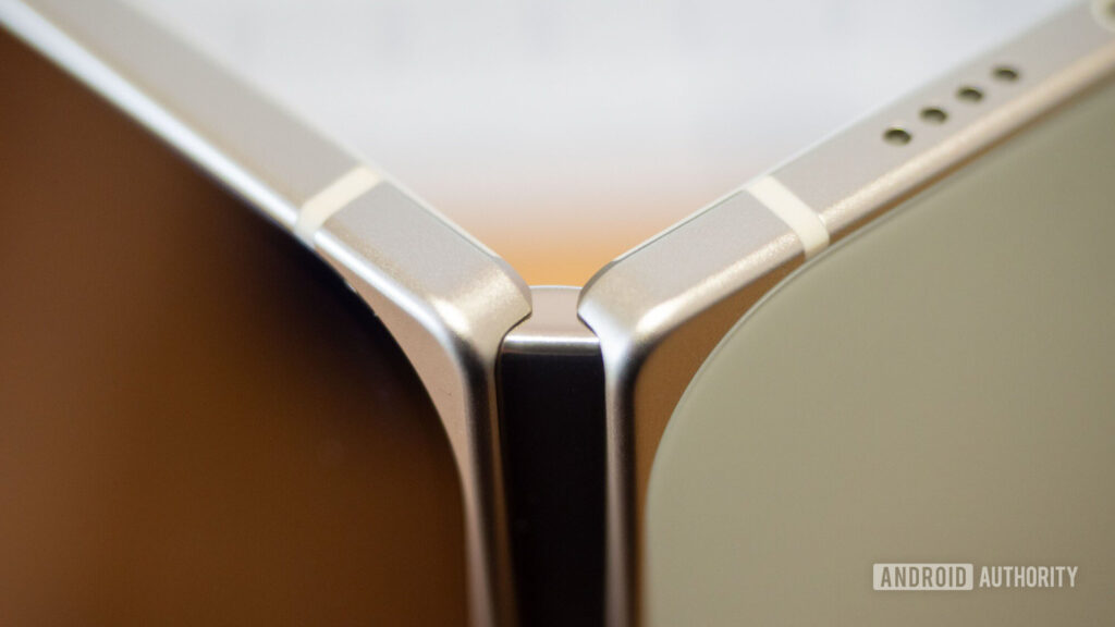 Google explains what went into the ‘hinge-a-neering’ of the Pixel 10 Pro Fold