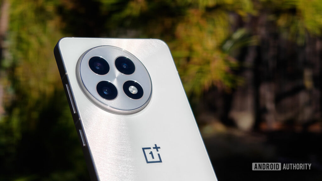 OnePlus 15R could inherit key flagship features from the OnePlus 15