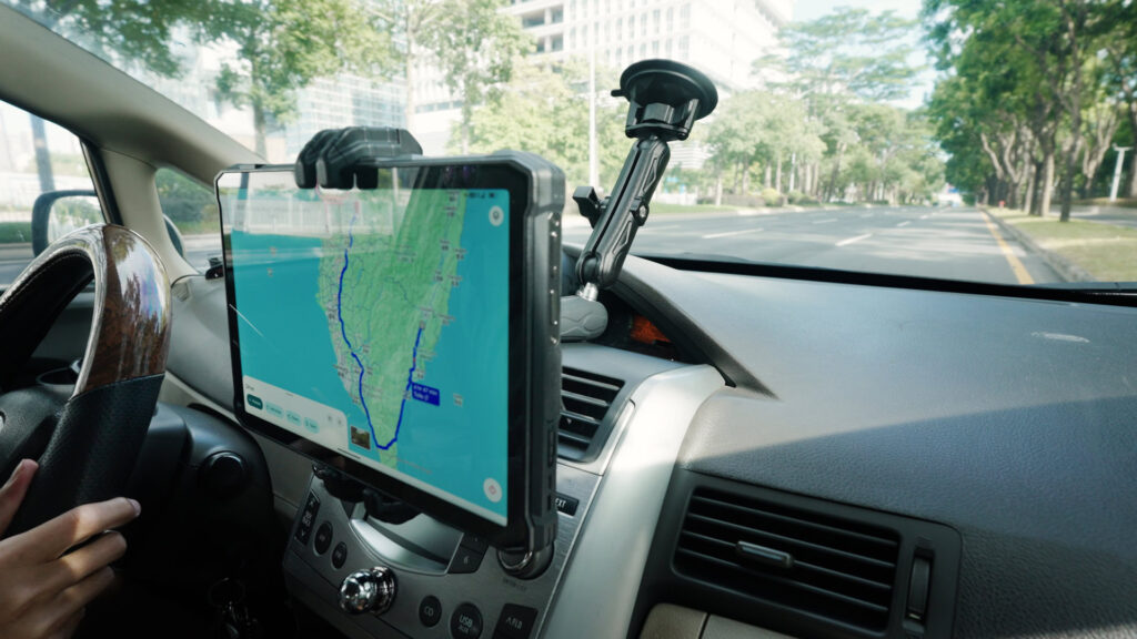 New Ulefone Video Shows the Best Accessories for the Armor Pad 5 Series