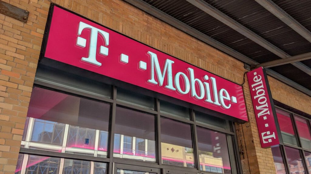 T-Mobile Prepaid launches new deals for the holidays – get two lines of Unlimited for only $75 per month!